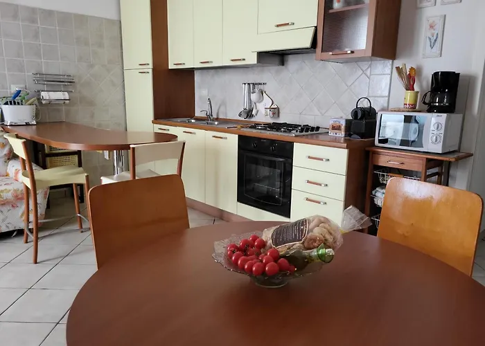 Il Girasole 100 Meters From The Sea